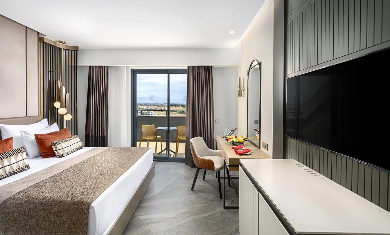 Hotel view 100
