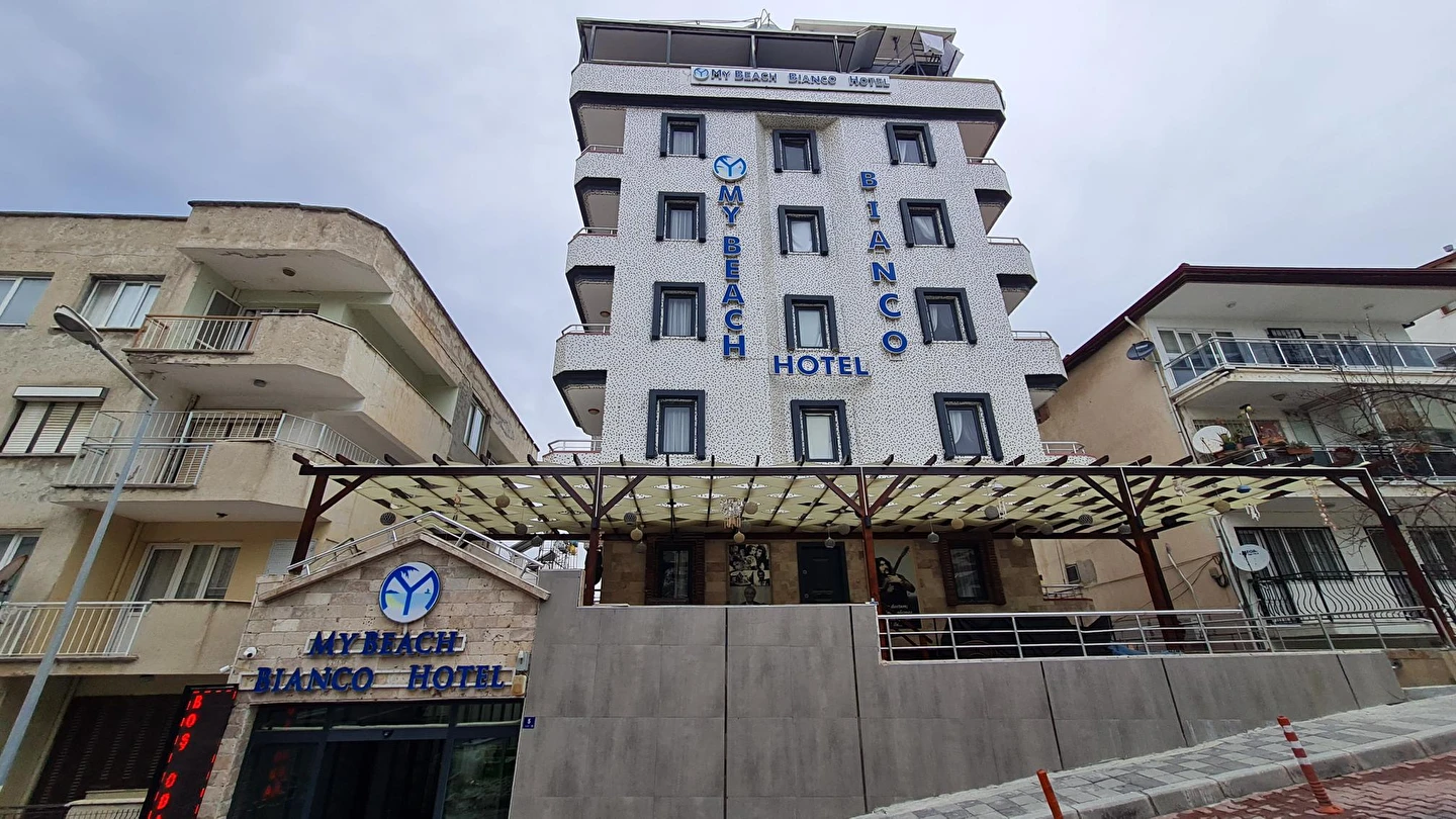 Bianco Beach Hotel