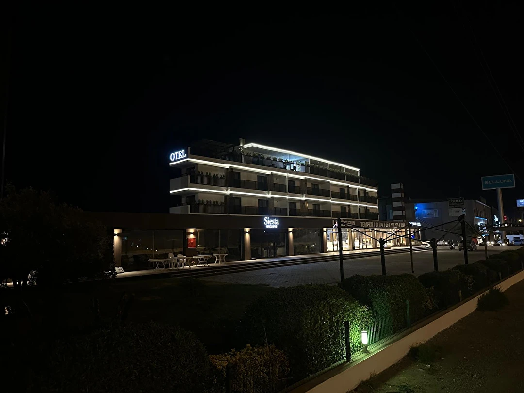 E87 Highway Otel
