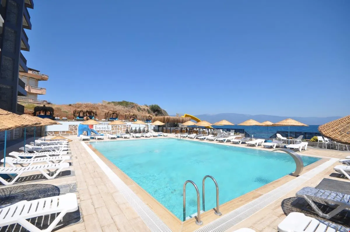 Hotel view 5