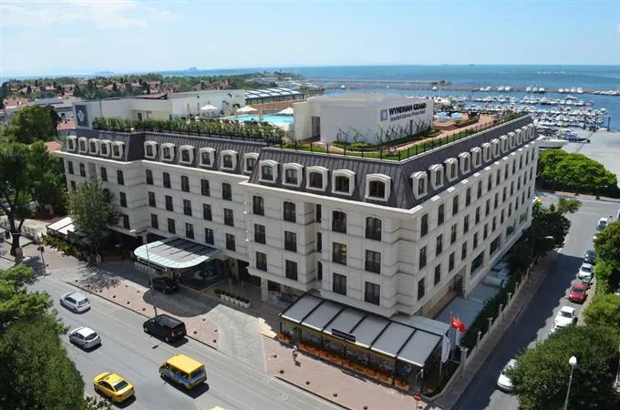 Wyndham Grand İstanbul Kalamış Marina Otel
