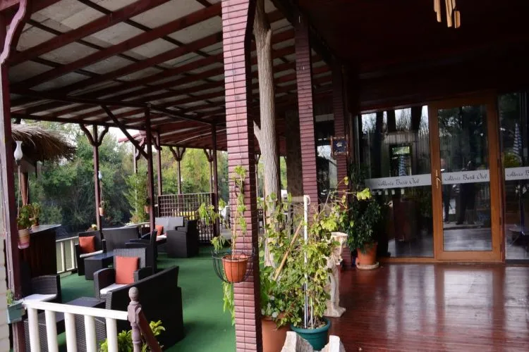 Hotel view 5