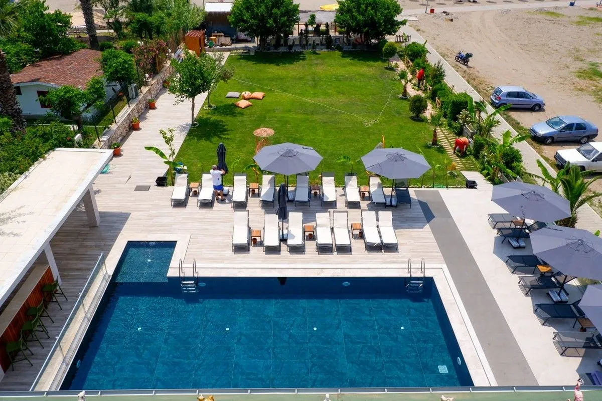 Hotel view 6