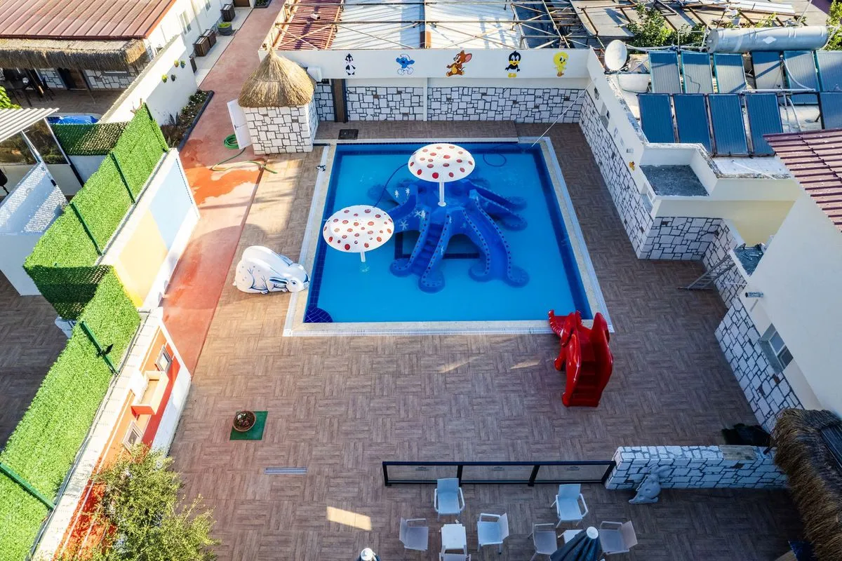 Hotel view 90