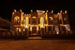 Alika Castle House